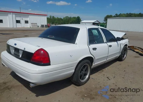2008 Ford Crown Victoria Police/Police Interceptor z USA, uszkodzony, nr VIN 2FAFP71V48X142833